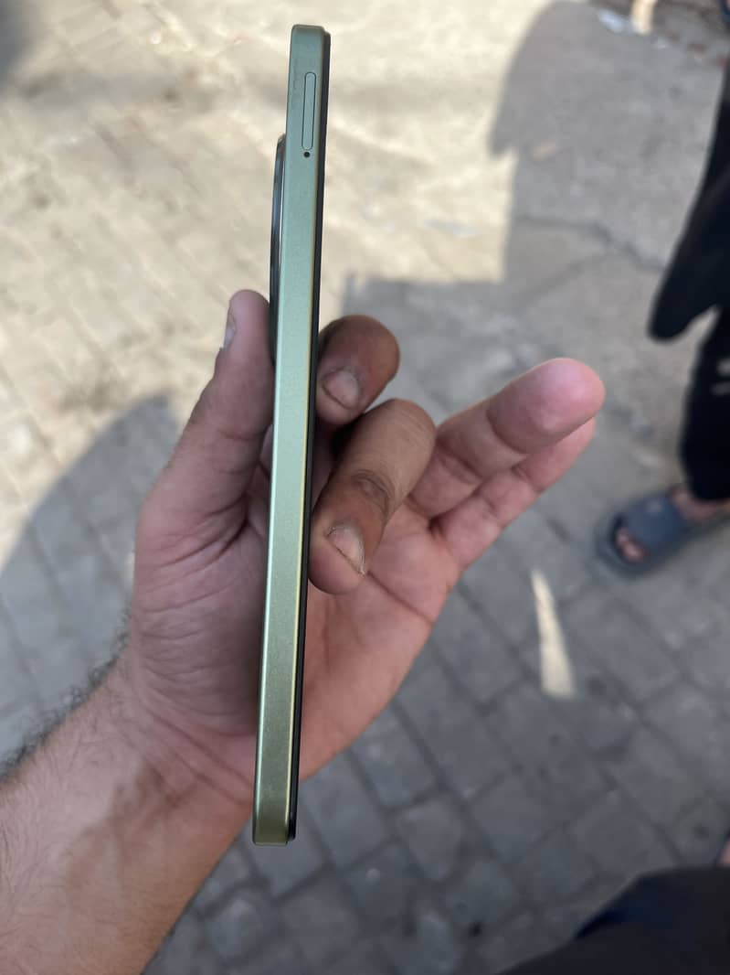 redmi 14C 6 128 with box and charger 03191635619

                                                            alt=