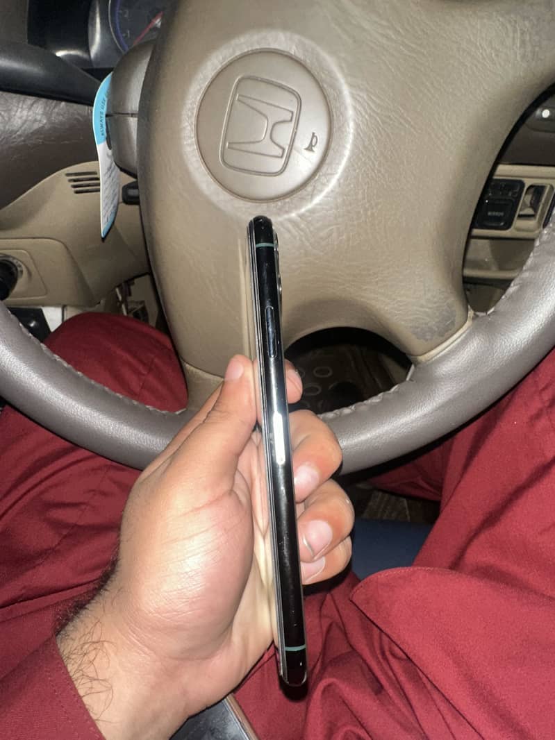 I phone 11 pro max Dual sim PTA APPROVED (256gb)

                                                            alt=