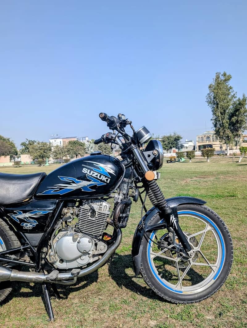 Suzuki | GS 150 |  Special Edition | Model 2020

                                                            alt=