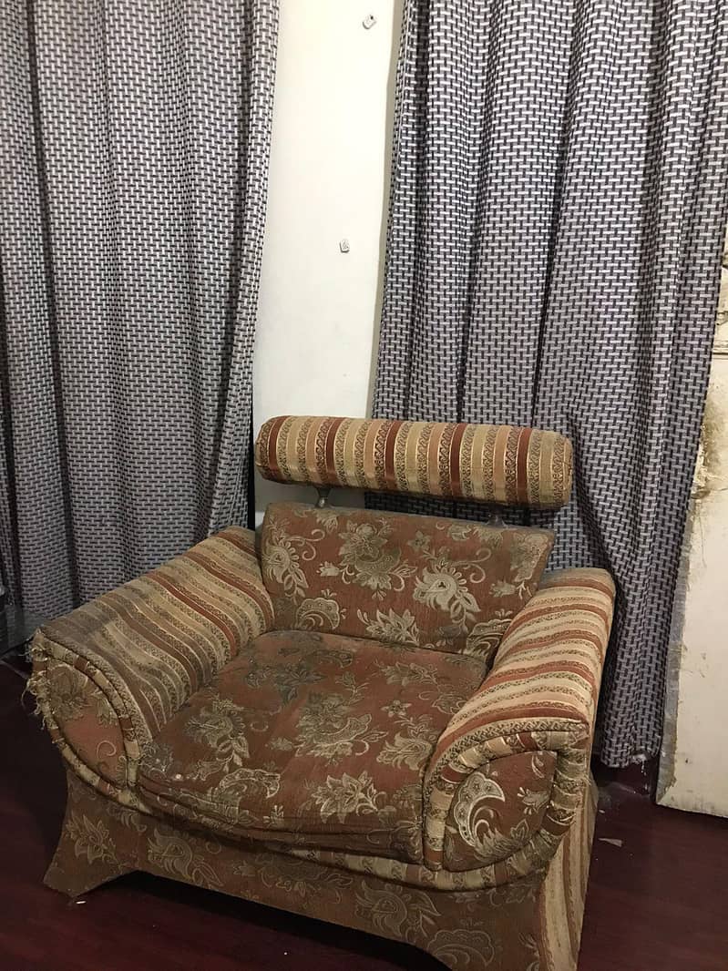 5 seat

                                                            alt=