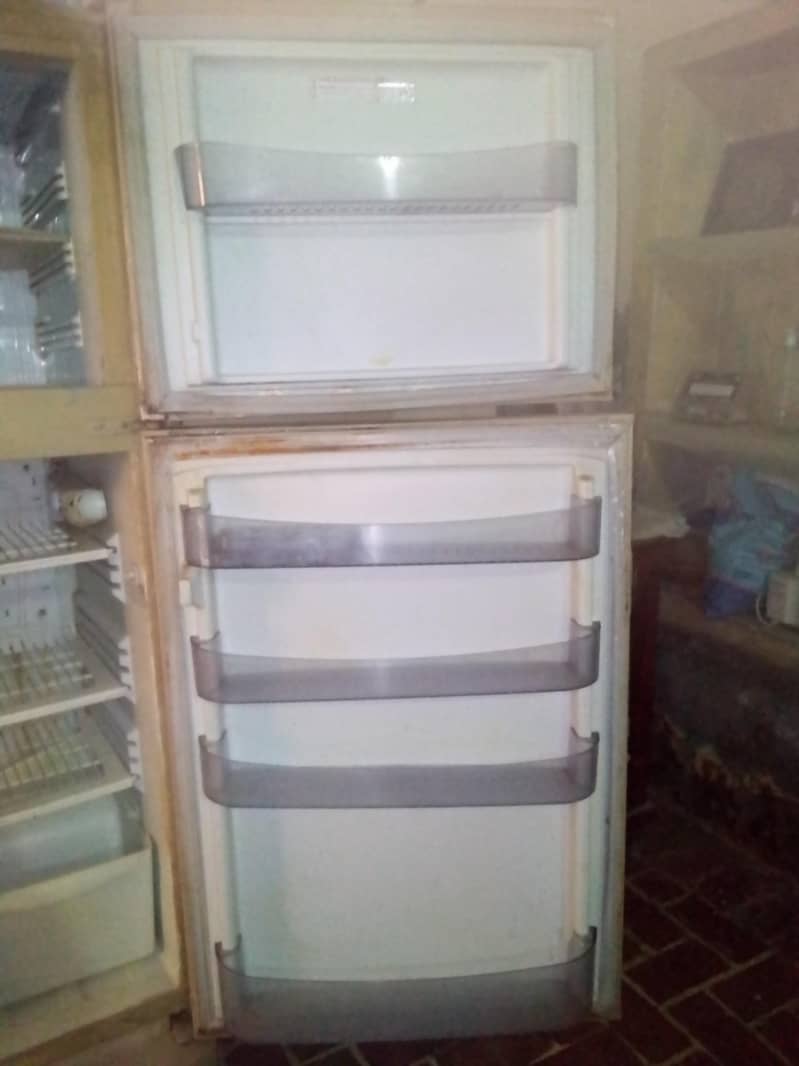 refrigerator

                                                            alt=