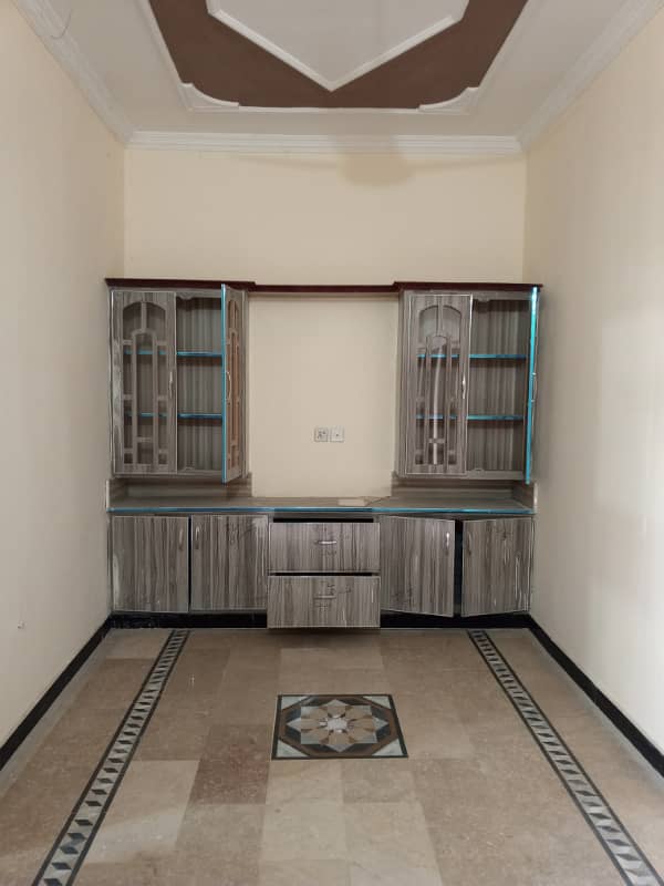 Triple Storey 5 Marla House Electricity 3 Meter Water Registry Intkal 2 Mint Main Road Lahtrar

                                                            alt=