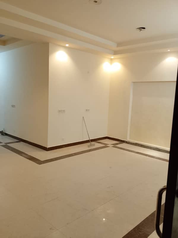 5 MARLA UPPER PORTION FOR RENT IN PCSIR STAFF COLONY COLLEGE ROAD LAHORE

                                                            alt=