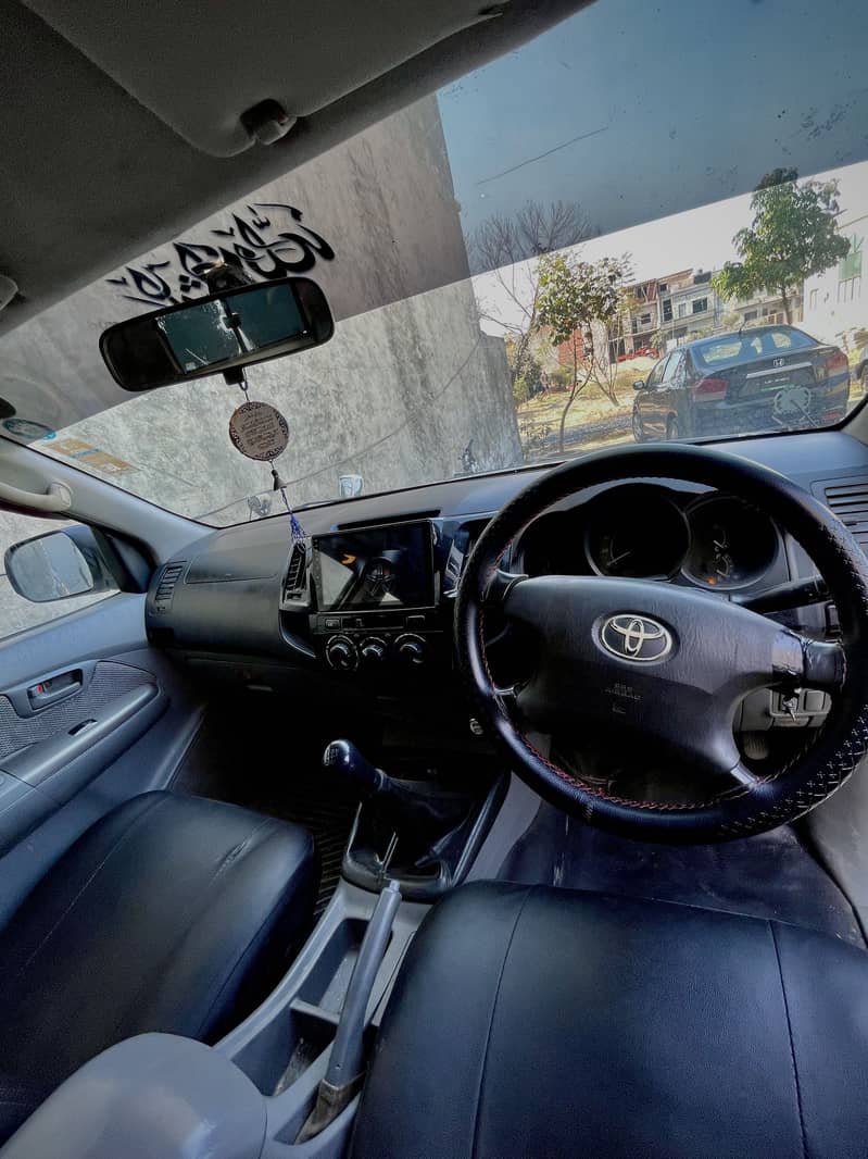 Hilux Vigo 4x4 3.0cc

                                                            alt=