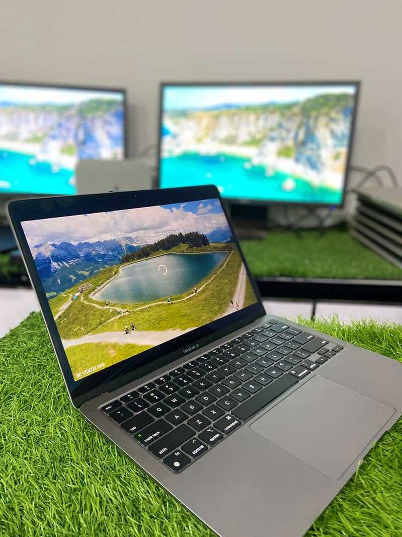 MacBook, Air (M1, 2020) -10\10, condition,Laptops,

                                                            alt=