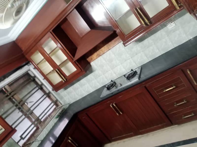 G 11/3 Housing foundation C type flat for sale fast floor fully Renvoted Tile flooring 3 bed 3 bath tvl kitchen gas Available

                                                            alt=