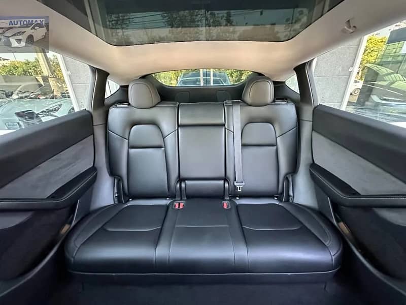 TESLA Model Y Standard Range - 2022/2024

                                                            alt=