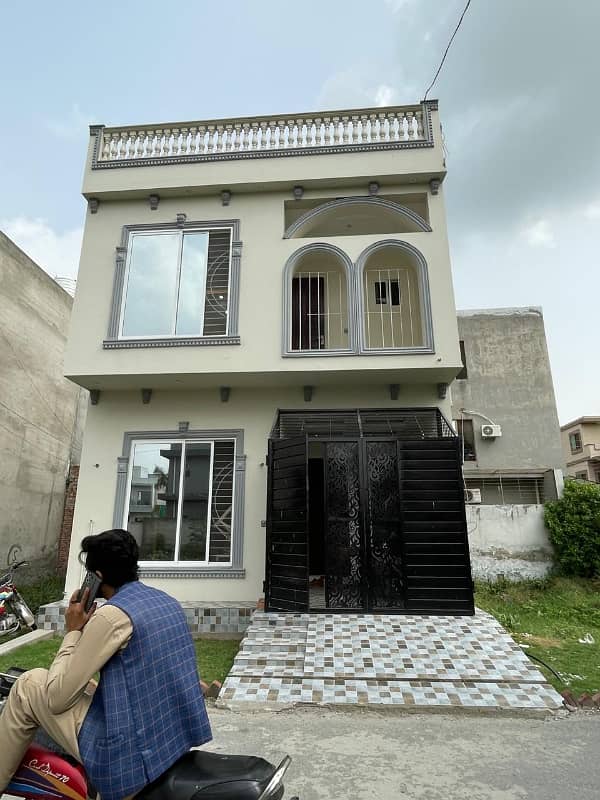 3 MARLA DOUBLE UNIT CORNER HOUSE AVAILABLE FOR SALE IN JUBILEE TOWN BLOCK C

                                                            alt=