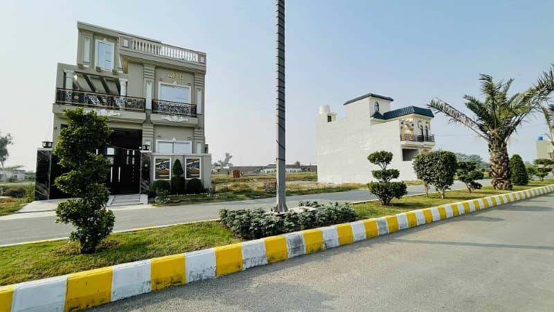 3, 4, 5 Marla LDA Approved Possession Plot For Sale on 3.5 Years installments in Ali Housing Society Near To Bahria Town & Sukh Chayn Gardens Main Multan Road Lahore

                                                            alt=