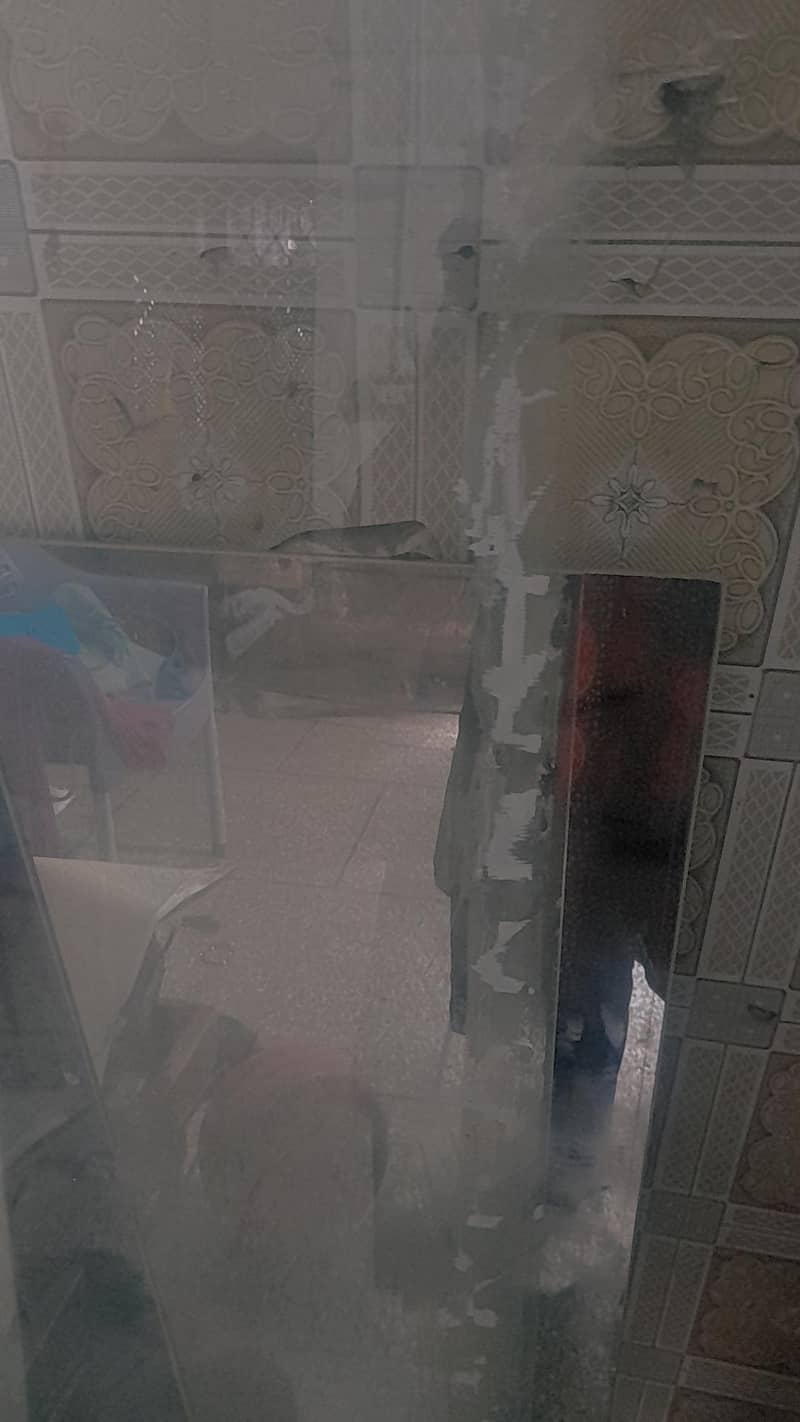 High Quality pack of 8 salon  Mirrors

                                                            alt=