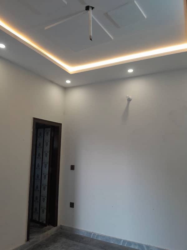 1 MARLA FLAT FOR RENT IN MILITARY ACCOUNT COLLEGE ROAD LAHORE

                                                            alt=