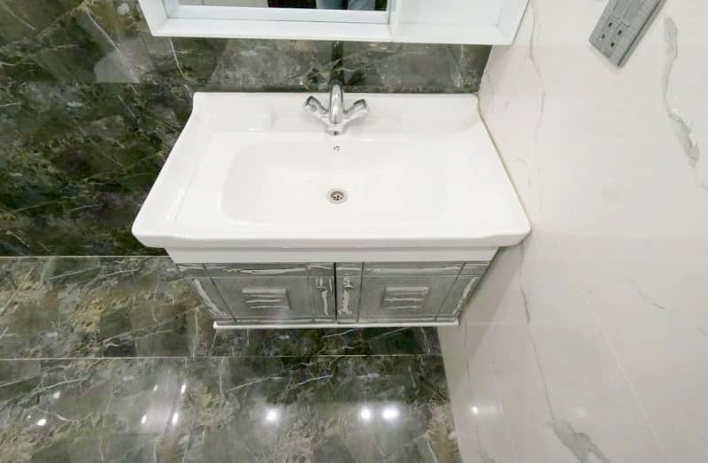 Brand New 8 Marla Beautiful House Available For Sale In Canal Garden Block H

                                                            alt=