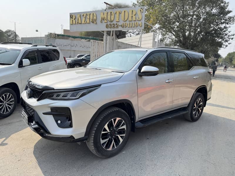 Toyota Fortuner Sigma 2021 Model

                                                            alt=