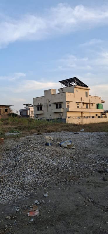 Best Location 1 kanal Plot for sale at reasonable price in Naval Anchorage Islamabad.

                                                            alt=