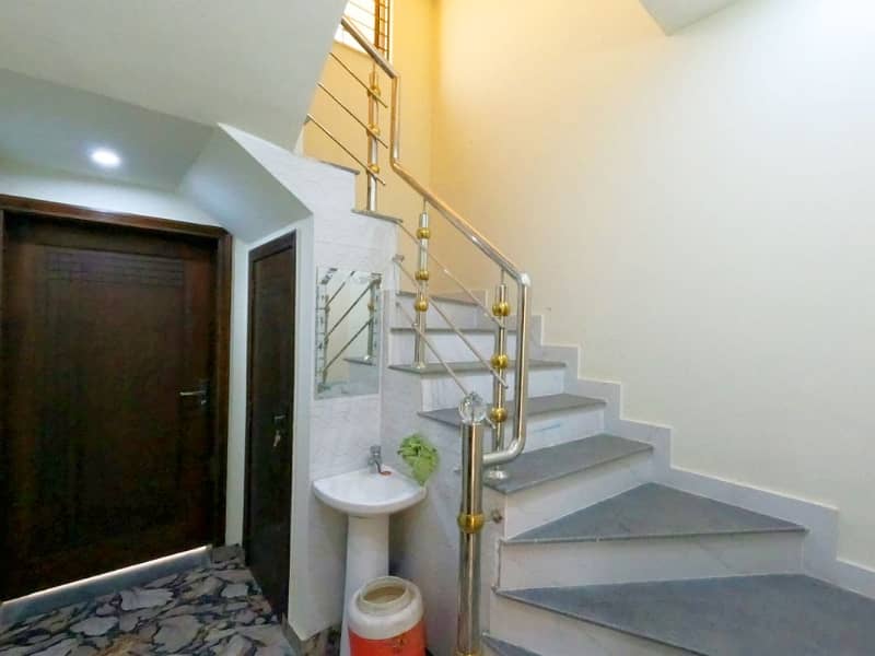 Your Ideal 10 Marla House Has Just Become Available In Park View City - Platinum Block

                                                            alt=