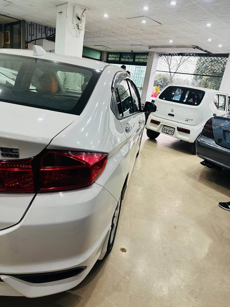 Honda City 2023 1.5 Auto

                                                            alt=