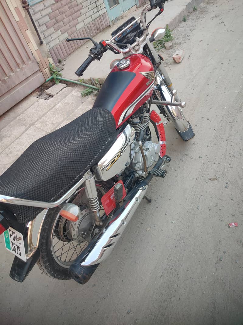 Honda 125  selfstart  mint condition(Exchange prider 100)

                                                            alt=