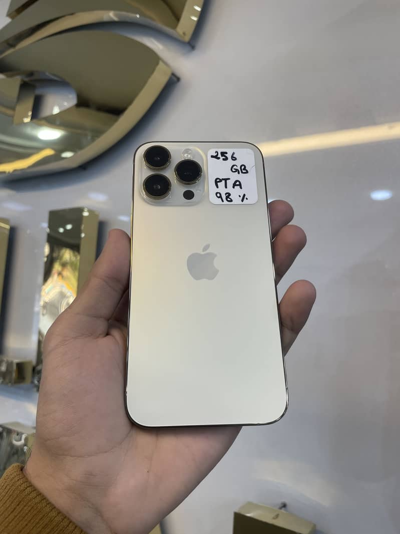 Iphone 14promax 256gb pta 10/11 zero phone

                                                            alt=