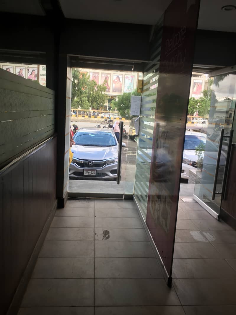 Abdullah Aluminim and Glass Works

                                                            alt=