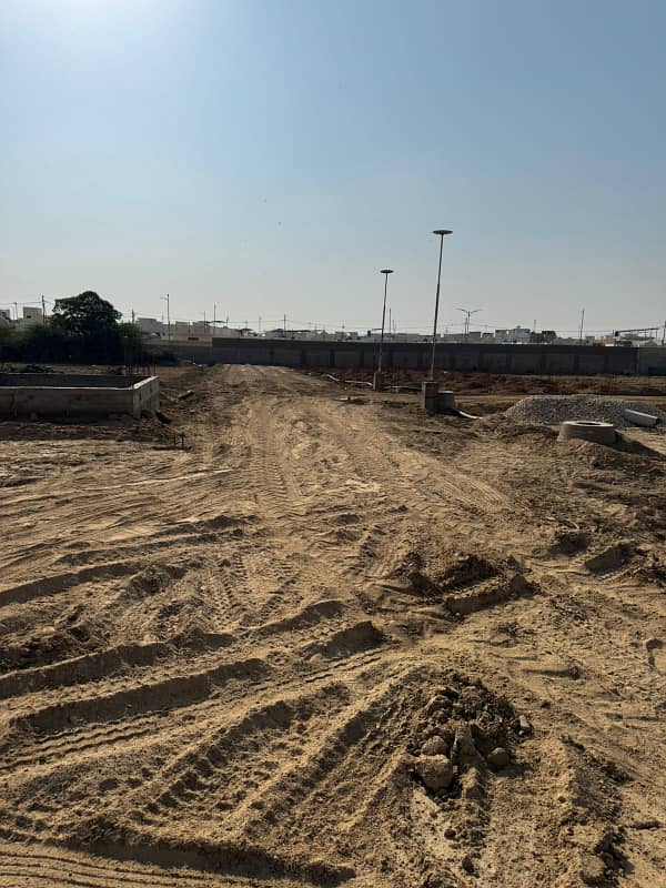 Smart villas 60 sq yards one unit available in installment

                                                            alt=