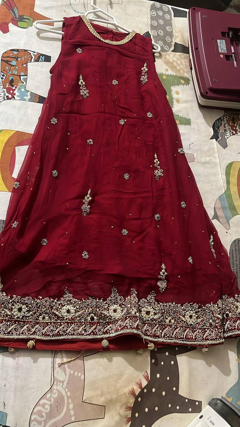 red maxi

                                                            alt=