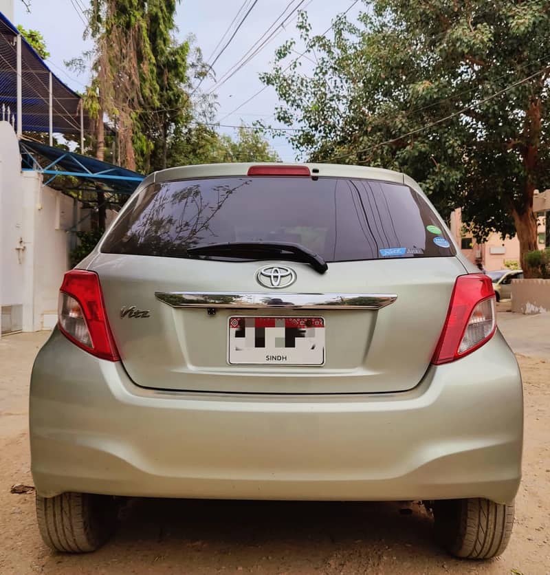 TOYOTA VITZ 2013/2017

                                                            alt=