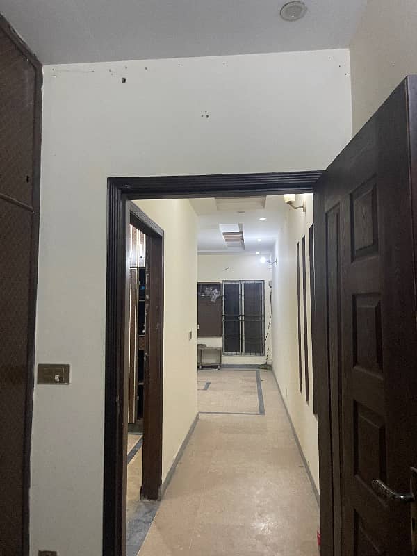 4 Marla 2 Bedrooms Beautiful Apartment Available For Rent

                                                            alt=