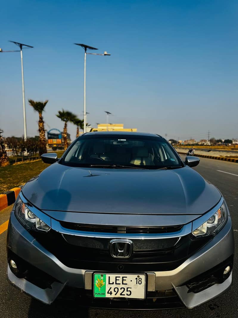 Honda civic Full option 2018

                                                            alt=