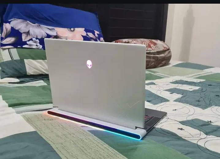 Dell Alienware X16 R1 Gaming laptop Rtx 4080     I9 13Th Gen 240 Hz

                                                            alt=