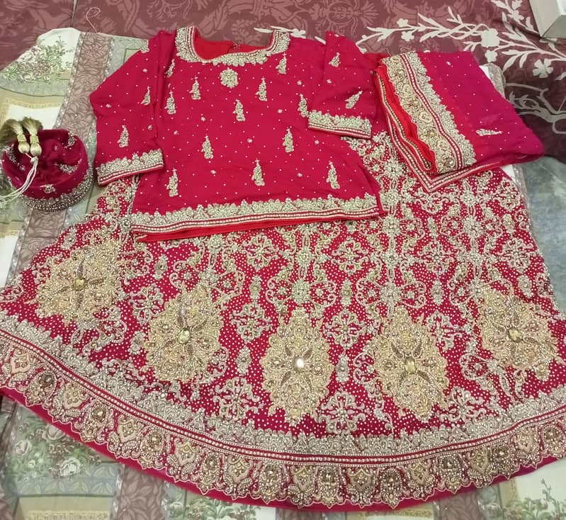 Bridal Barat Dress

                                                            alt=