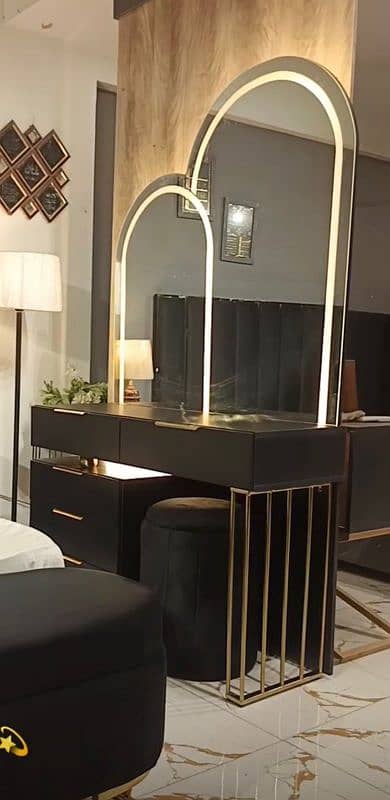 Double bed / bed set / wooden bed / bed / Furniture / King size bed

                                                            alt=