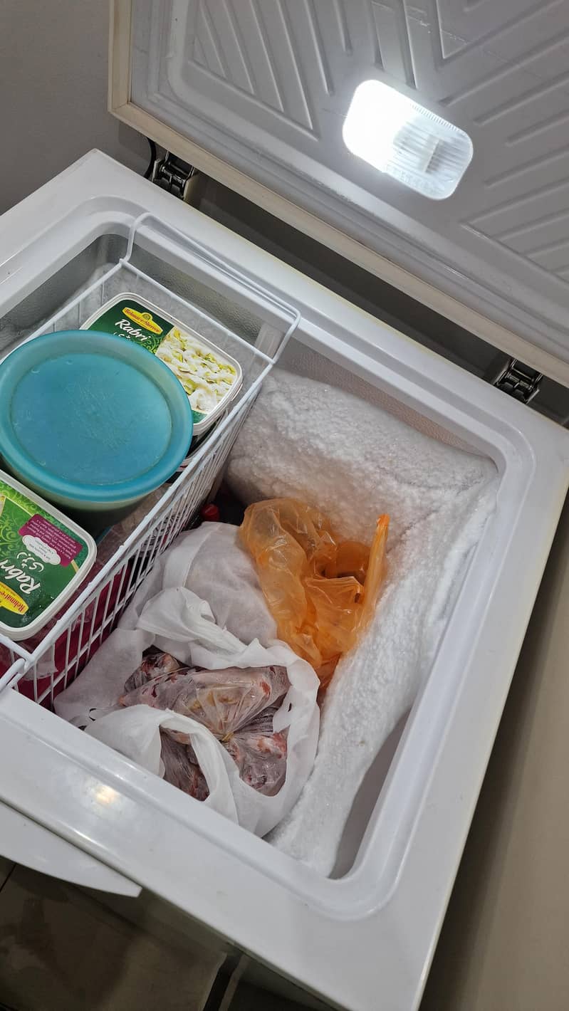 waves single door deep freezer - very less used

                                                            alt=