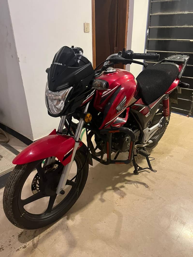 Honda CB 150F 2023

                                                            alt=