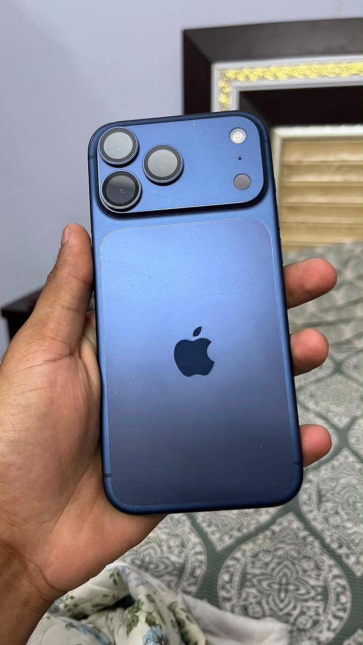 Apple iPhone 17 Pro Max

                                                            alt=