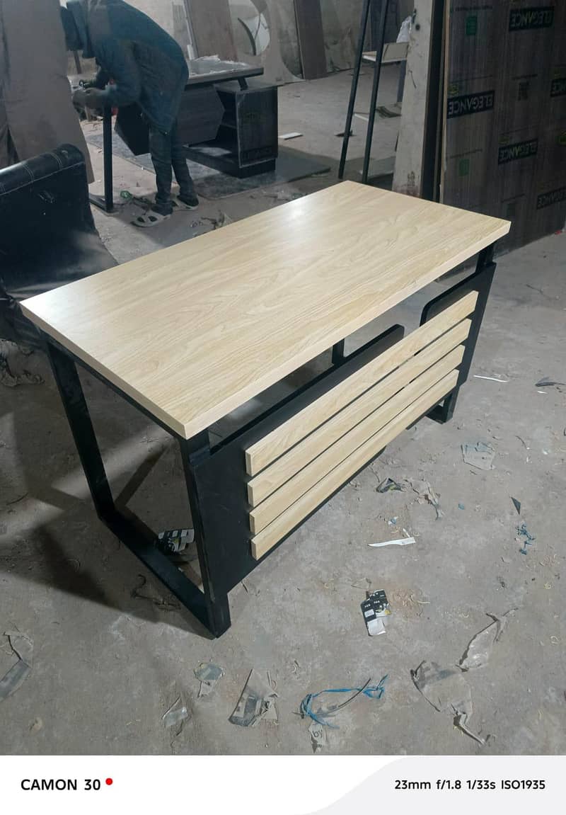 workstation table for 4 person and 6 person.

                                                            alt=