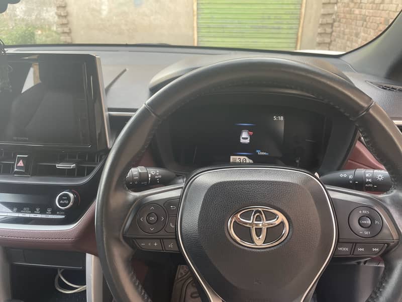 Toyota Corolla Cross 2024 phone 03017979190

                                                            alt=