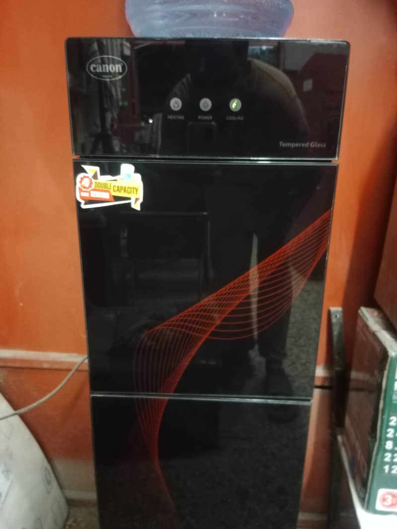 CANON WATER DISPENSOR BIG WATER TANK CAPESITY

                                                            alt=
