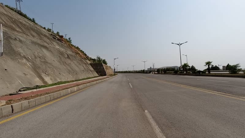 Buy A Centrally Located 14 Marla Residential Plot In Margalla Orchard

                                                            alt=