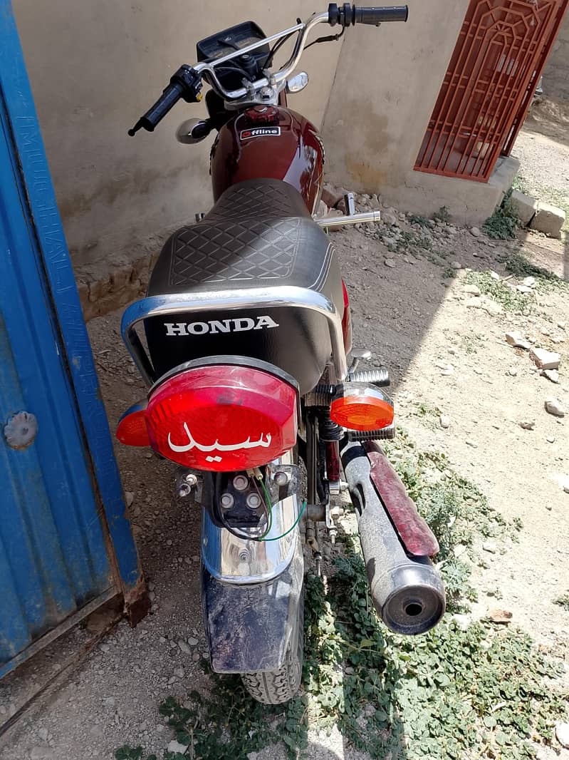bike is full 10/8 condition

                                                            alt=