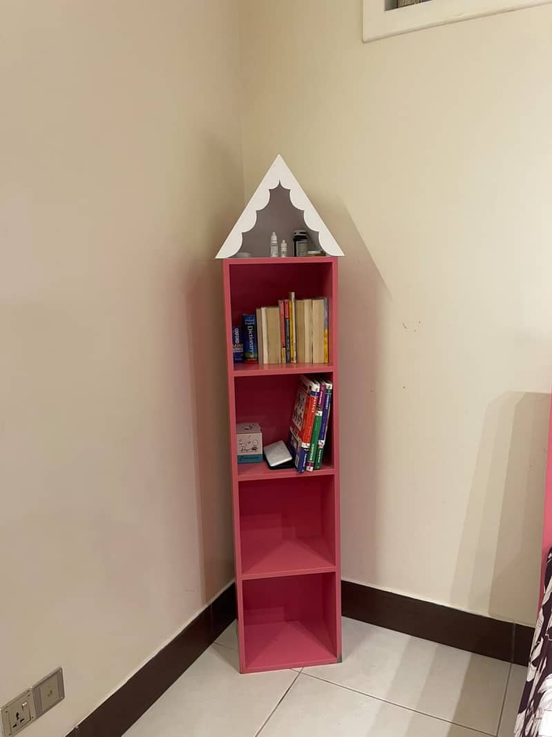 Luxury Bedroom Set | 3 Single Beds | Side Tables | Castle Shelf |

                                                            alt=