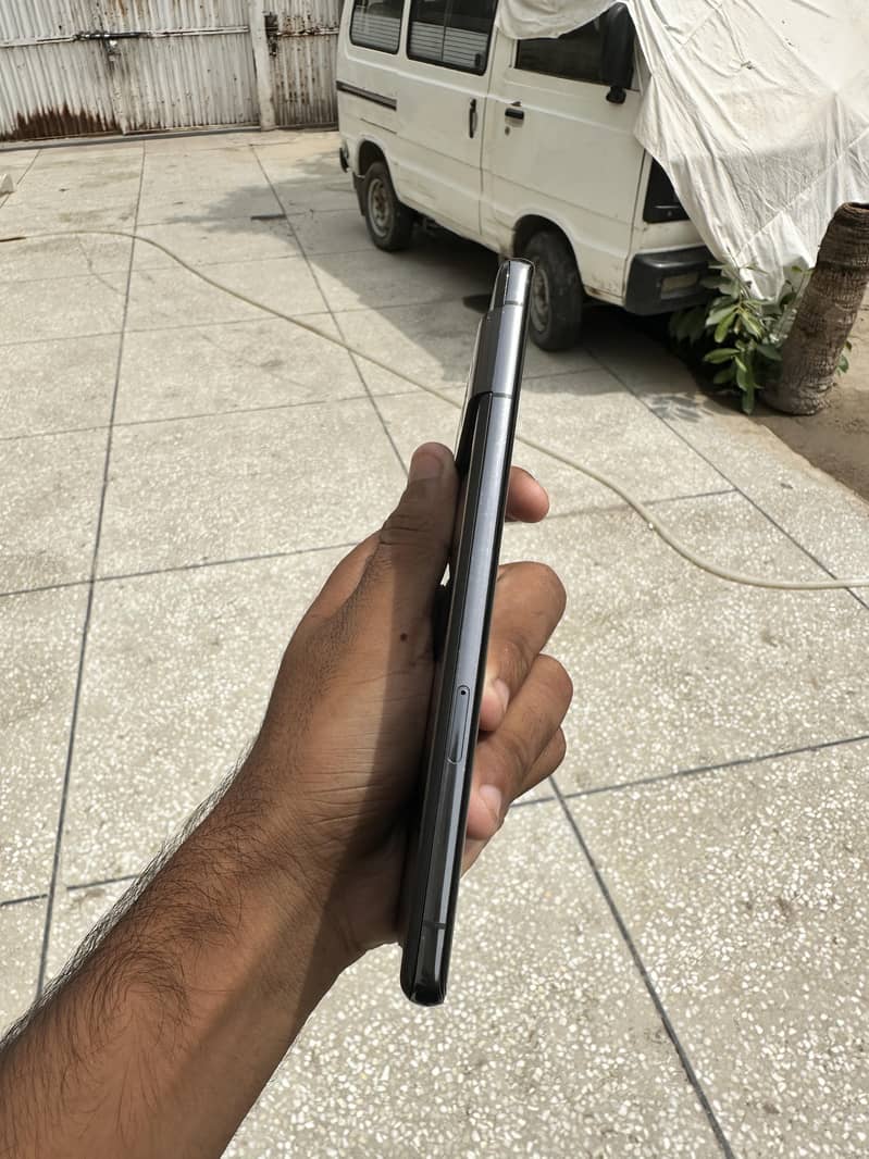 Google Pixel 7 Pro

                                                            alt=