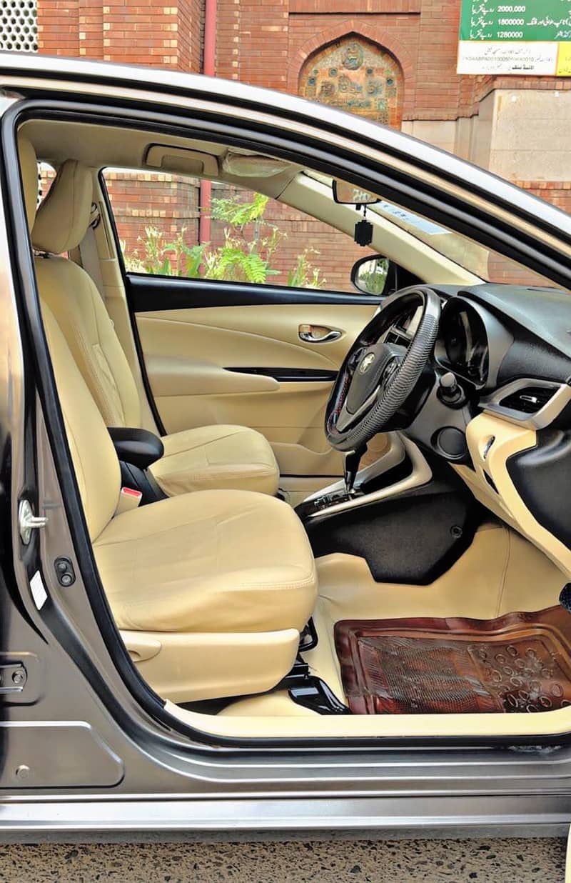 Toyota Yaris ATIV 1.3 Model 2021

                                                            alt=