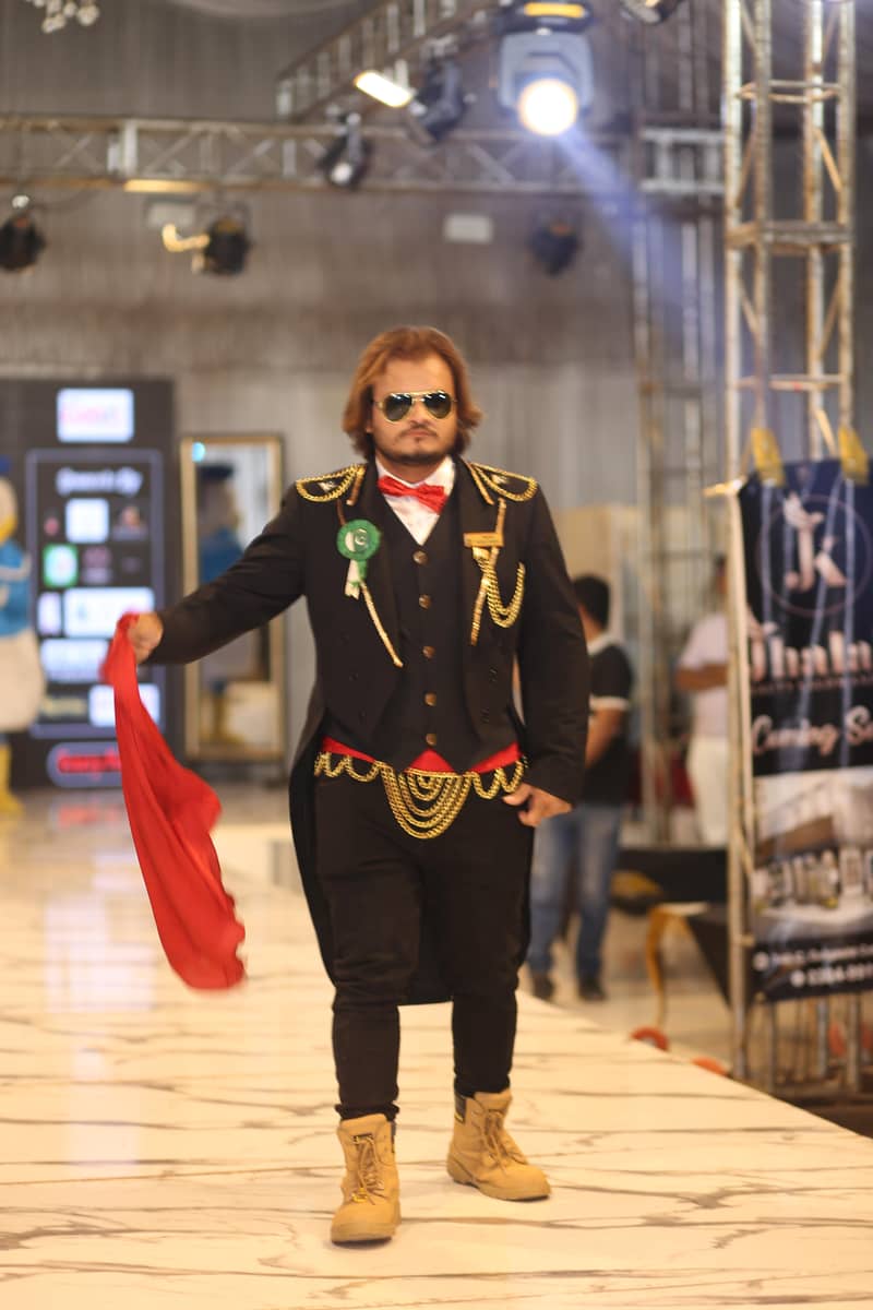 magic Show magician sultan Golden

                                                            alt=