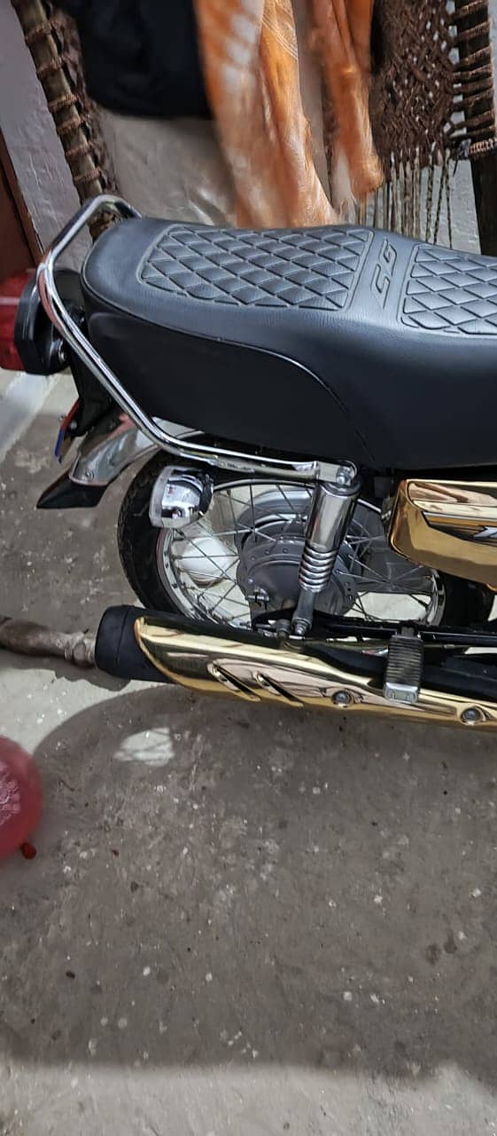 | Honda | CG 125 | Golden Edition | Model 2026 | Condition 10/10 |

                                                            alt=