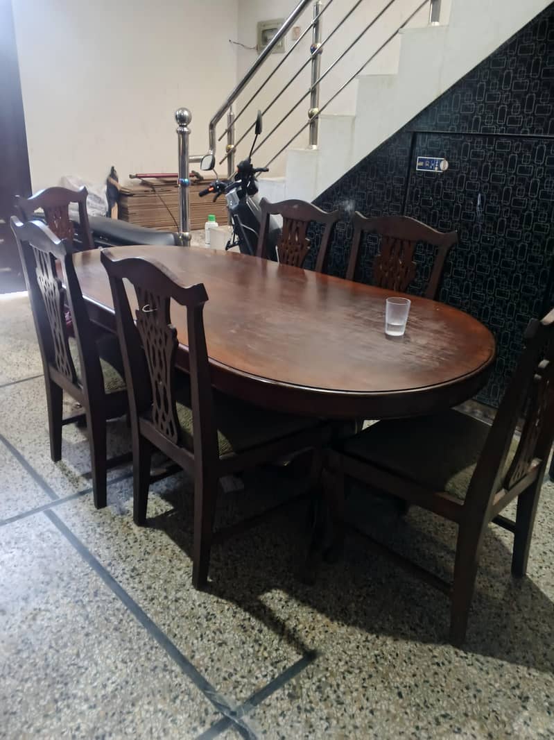 Dining Table With 6 Chairs For Sale

                                                            alt=