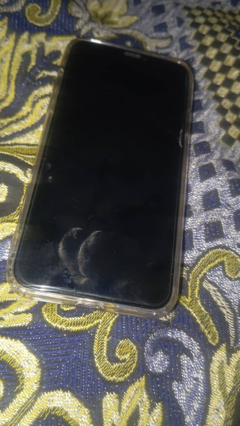 iphone xs

                                                            alt=