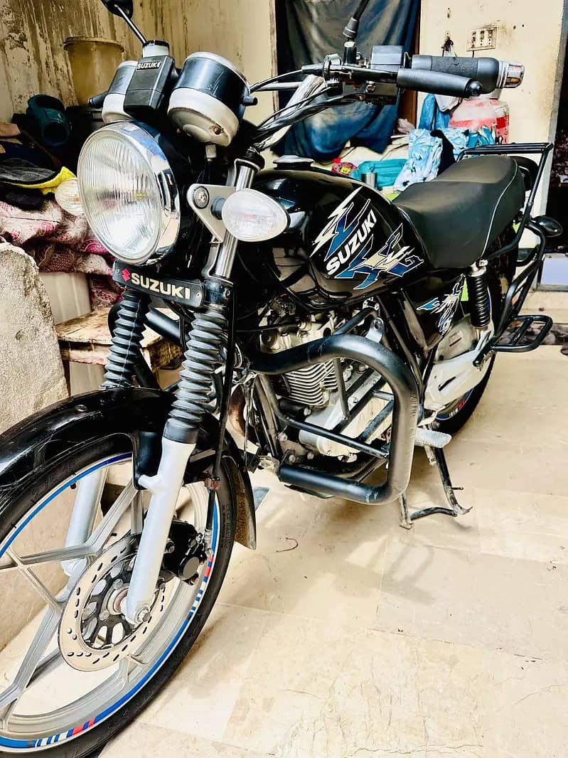 Suzuki GS 150 2022

                                                            alt=