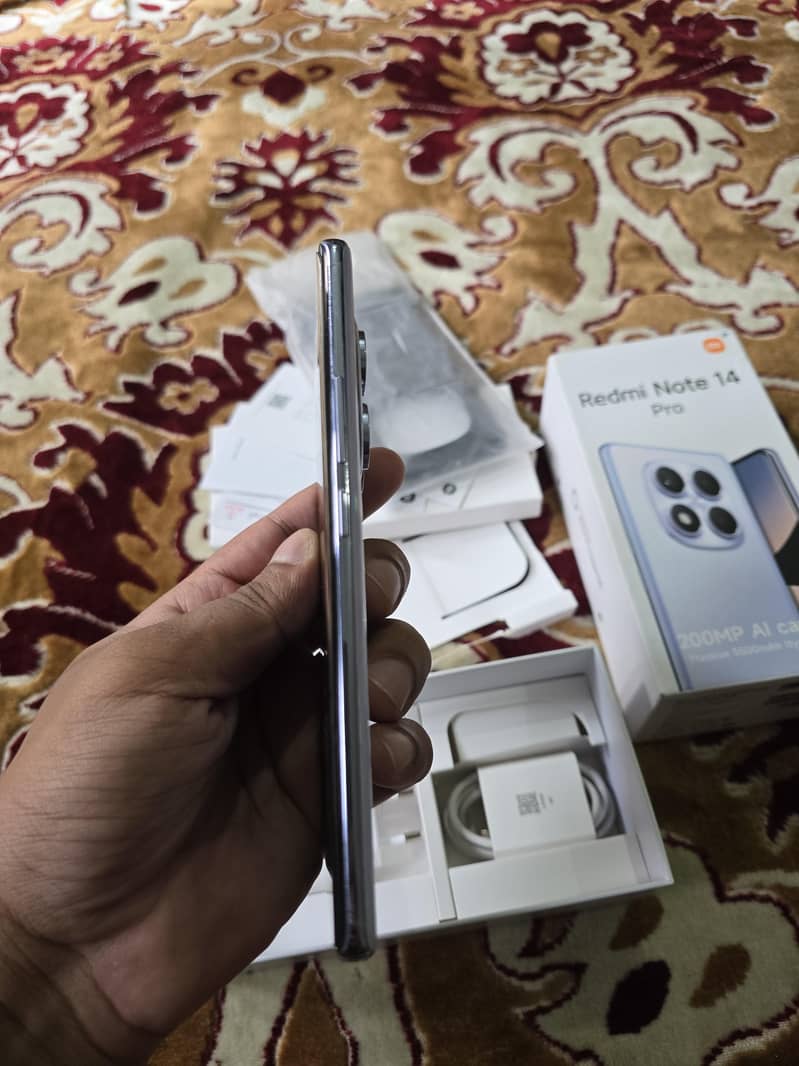 Redmi Note 14 PRO

                                                            alt=
