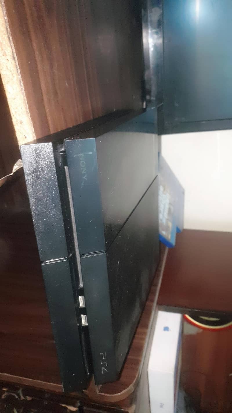 ps4 with gta 5

                                                            alt=