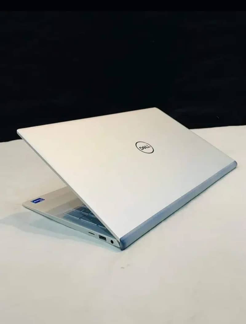 Dell Latitude Laptop core  i7-11th Gen, 16GB Ram, 512GB NVME SSD,